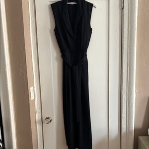 Elegant Black Sleeveless Dress